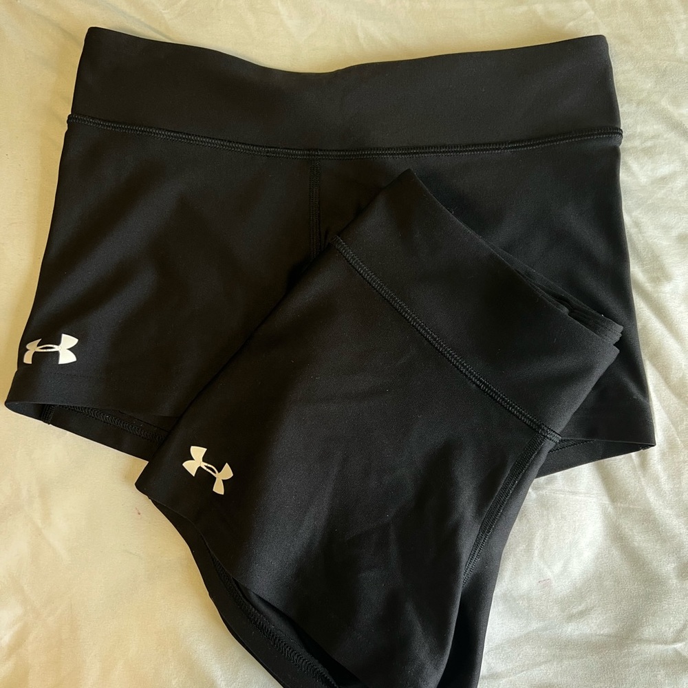 2 underarmour spandex